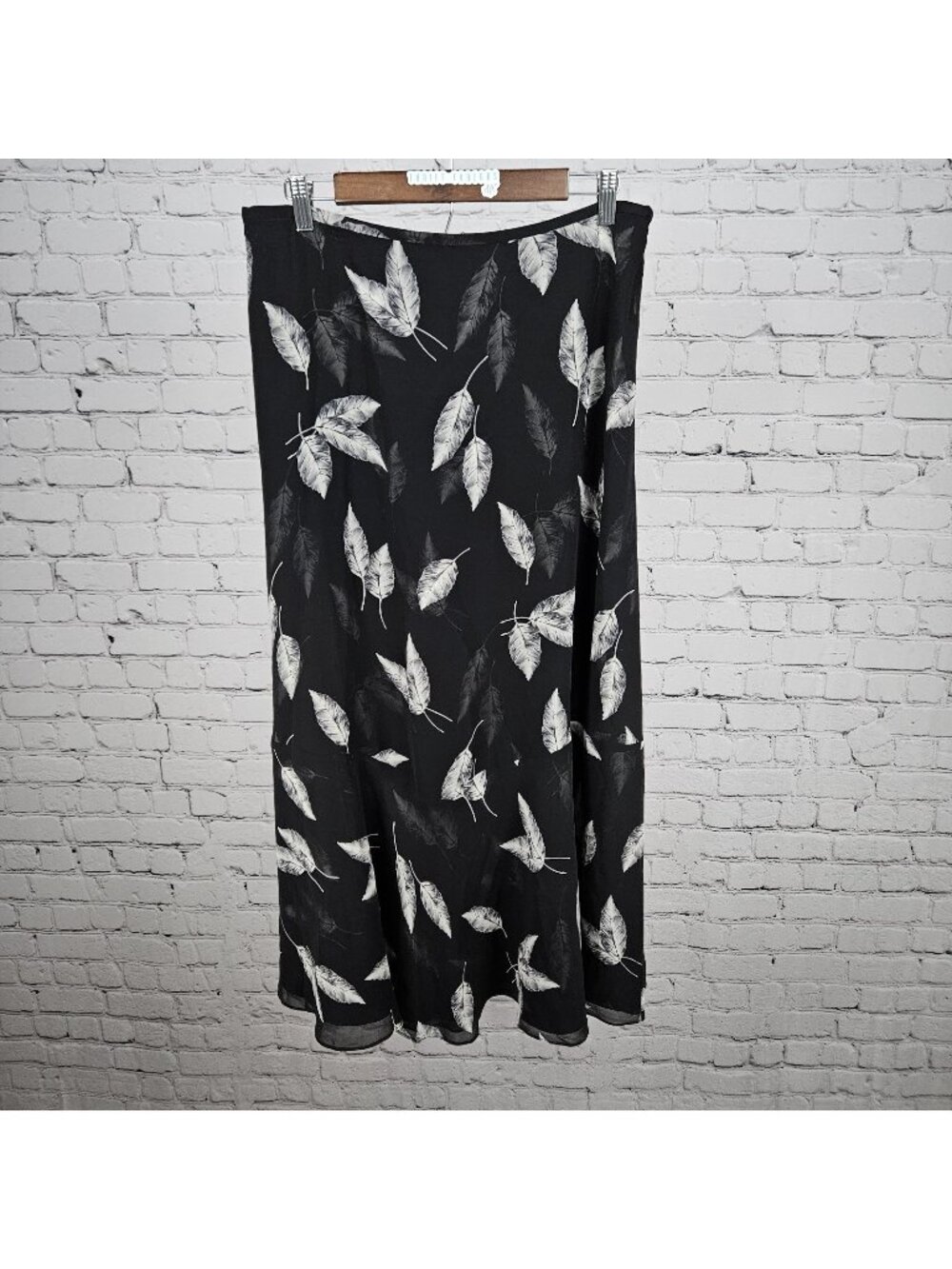 VTG Dana Buchman Black 100% Silk Chiffon Leaves Lined A-Line Maxi Skirt 16